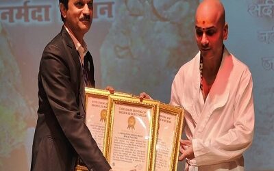 Narmadapath Mahayogi Avdhoot Samarth Sadguru Dada Guru's Akhand Nirhar Mahavrat Sadhna recorded in Golden Book of World Records