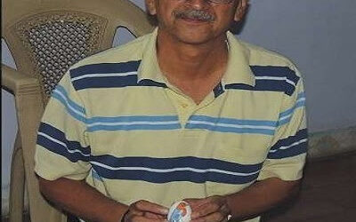 Professor Dr. Arun Kher created a world record by drawing pictures of birds on eggs