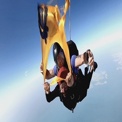 Navjyot Singh Gurdatta created a world record by hoisting the Sikh flag "Nishan Sahib" in the sky about 13,000 feet above sea level