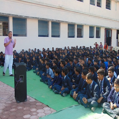 Workshop organized by Raigarh Police Department for awareness of traffic rules registered in Golden Book of World Records