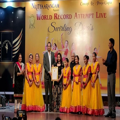 The students of Nrityarangam Dance Academy created a world record by performing 2000 rotations and various postures during Kathak dance